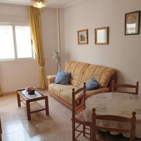 Quiet And Less Than 500m From The Beach, Near Restaurants